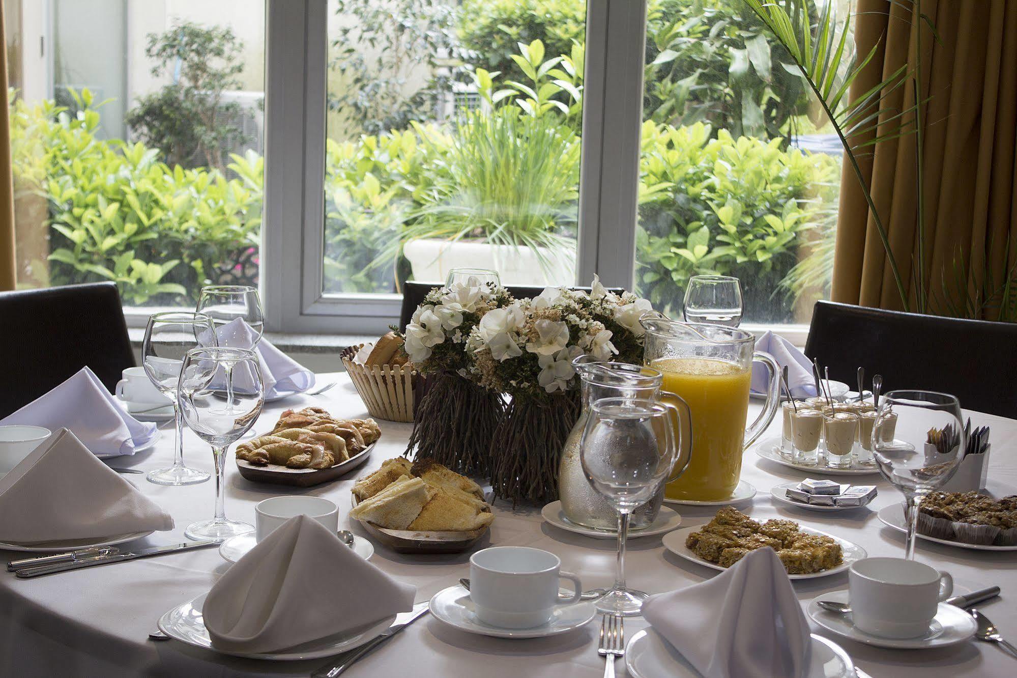 Regency Golf - Hotel Urbano Montevideo Extérieur photo